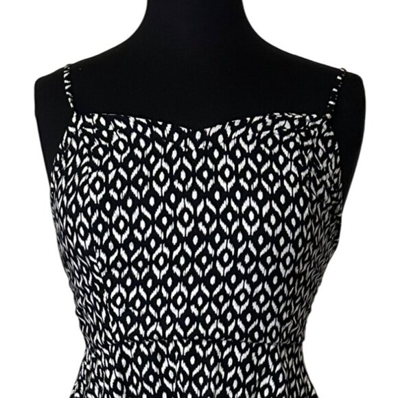 Old Navy Mini Sundress w/Spaghetti Straps Geometric 100% Rayon Junior's Size M - Picture 2 of 16